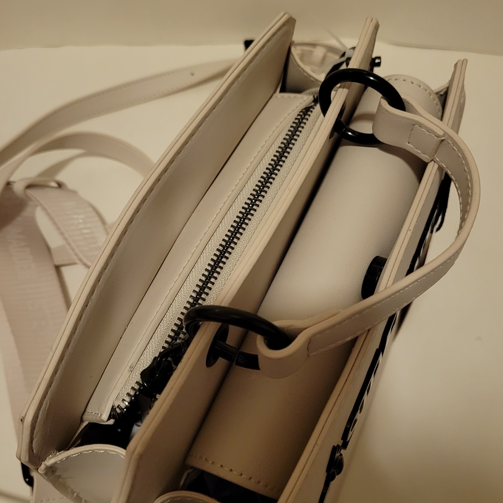 Steve Madden White Handbag with Matching Pouch - Picture 10 of 16